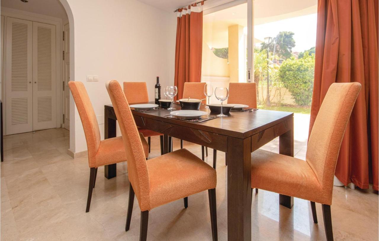 Beautiful Apartment In Marbella-Cabopino With 2 Bedrooms, Wifi And Outdoor Swimming Pool Kültér fotó